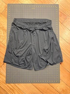 Under Armour Men's Athletic Shorts in Charcoal